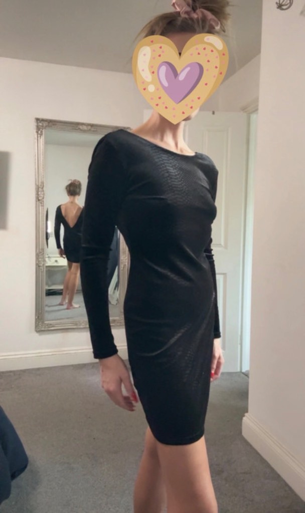 Backless long sleeve black mini dress