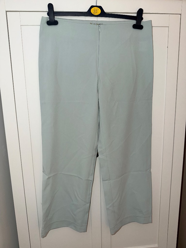 Ladies Size 10 Light Blue Capri Crop Trousers Brand New
