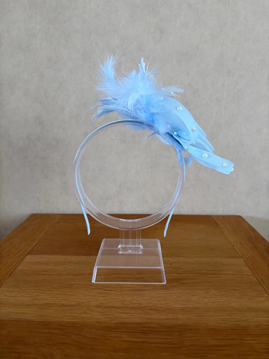 Baby blue fascinator with feather detail - New
