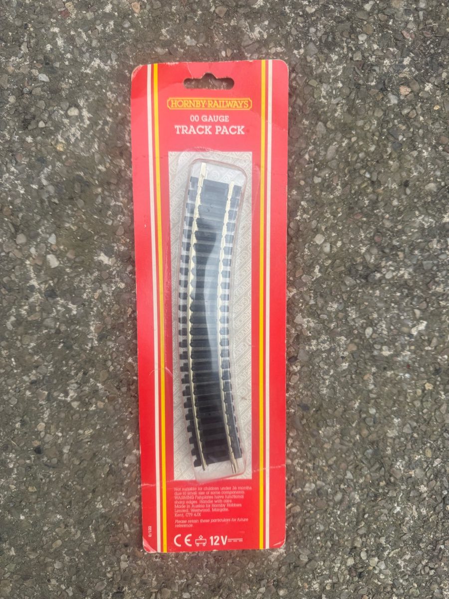 Hornby railway 00 gauge track pack r.344 r.606 2nd radius curve New in box