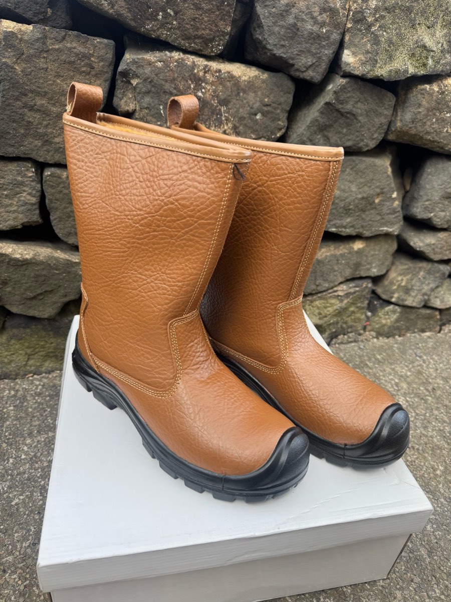 Men’s Rigger Boots – Safety Work Boots – Steel Toe – Heavy Duty – New in box