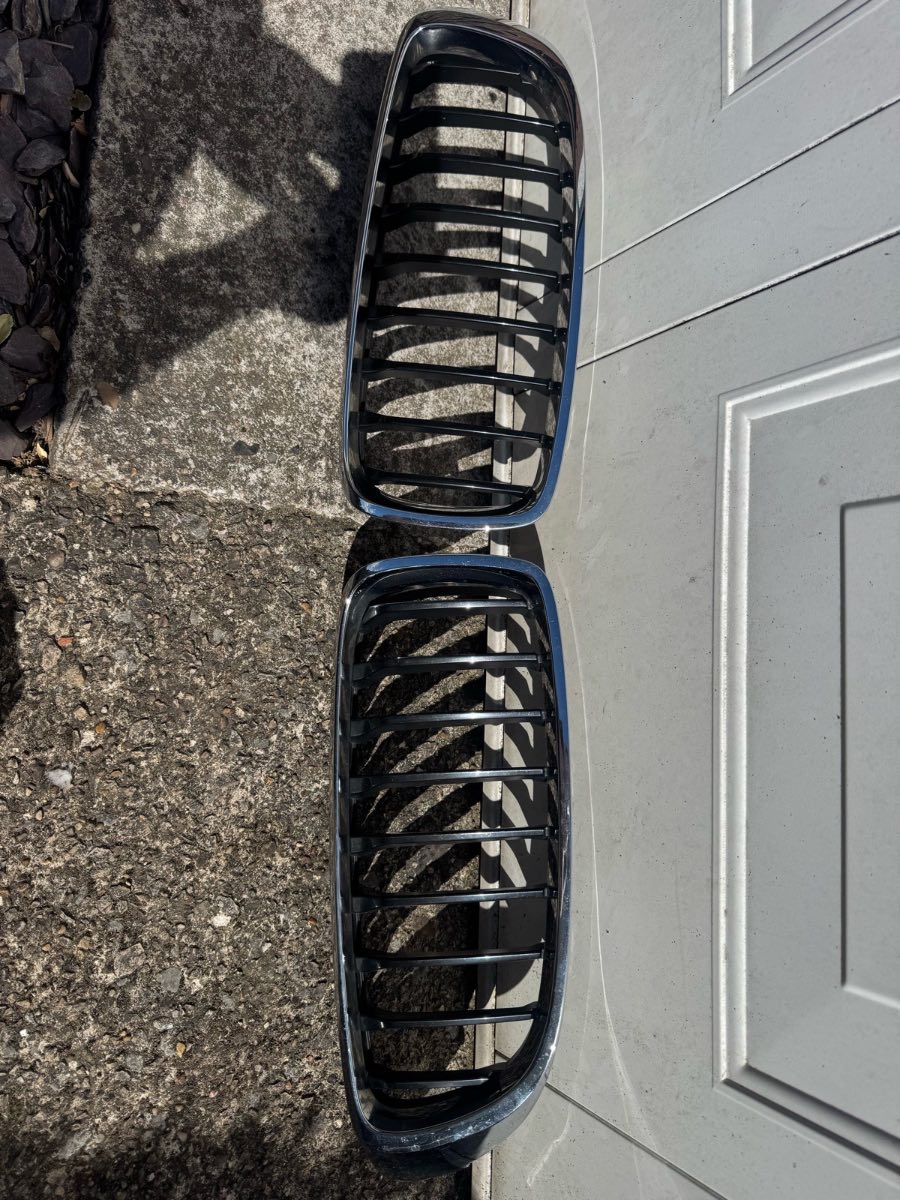 genuine BMW F32, F33, or F36 4 Series front kidney grille
