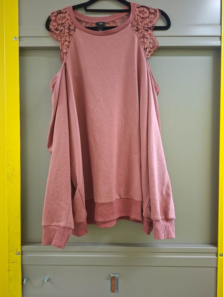 Women's Dusty Rose Cold Shoulder Lace Trim Sweatshirt – Long Sleeve Casual Pullover Size L