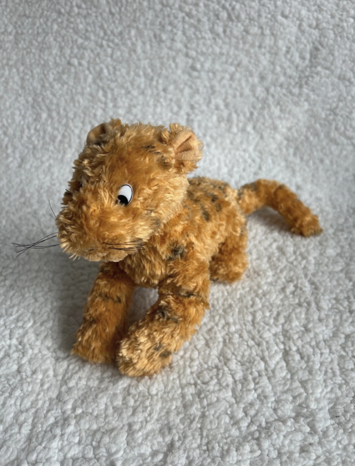 Small Disney Tigger Winnie the Pooh Plush – Classic Pooh Bear Soft Toy
