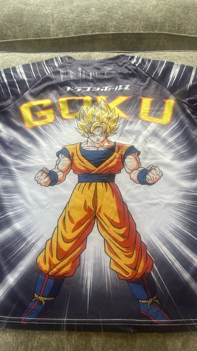 Dragon ball goku t shirt size large