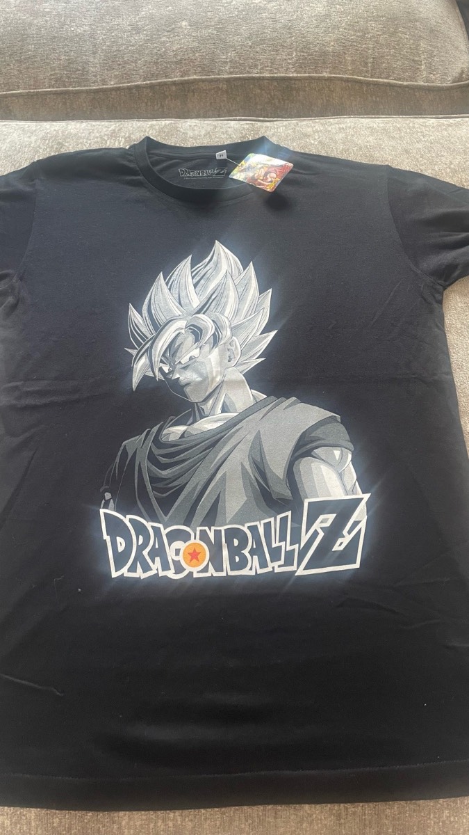 Dragon ball goku t shirt new with tags.