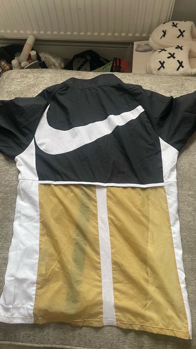Nike light weight windbreaker