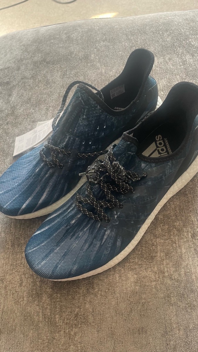 Adidas AM4 game of thrones.