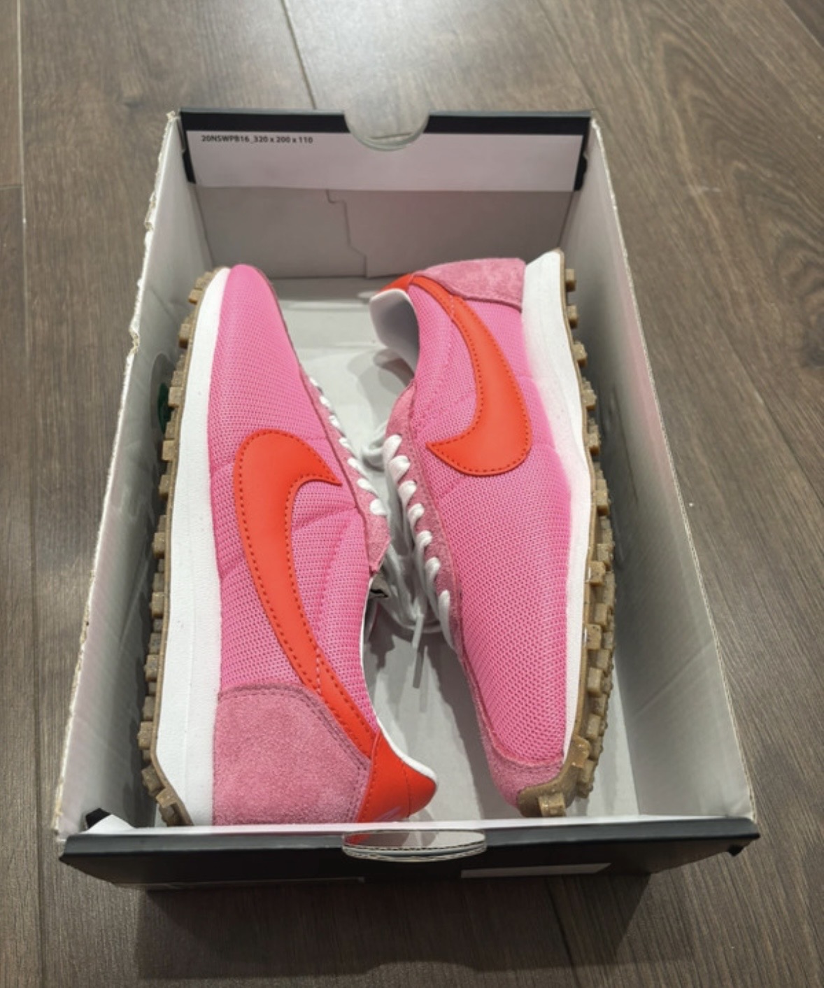 Woman’s Nike LD-1000 Size 6.5