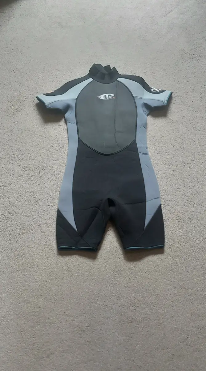 Circle One Kids  XXL Shorty Wetsuit,3 mm, Black/Grey Short Sleeve  Zip,Surfing
