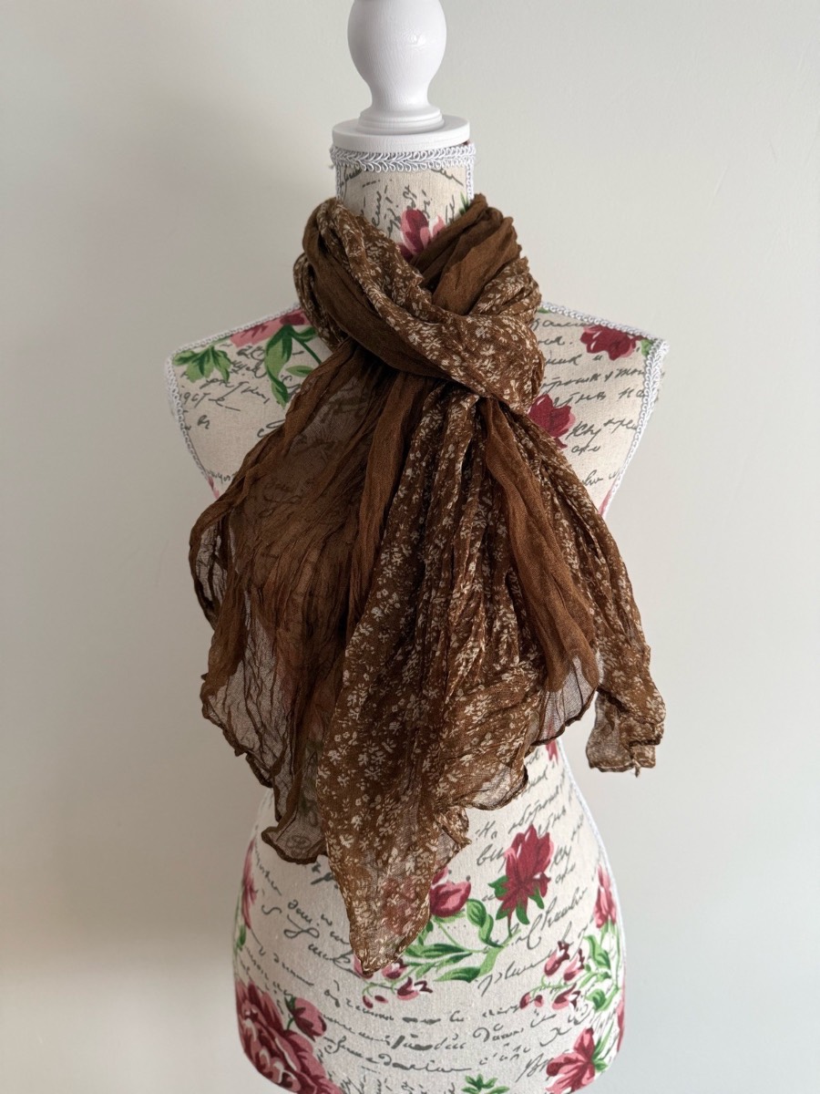 Elegant Brown Floral Shawl – Soft Lightweight Wrap
