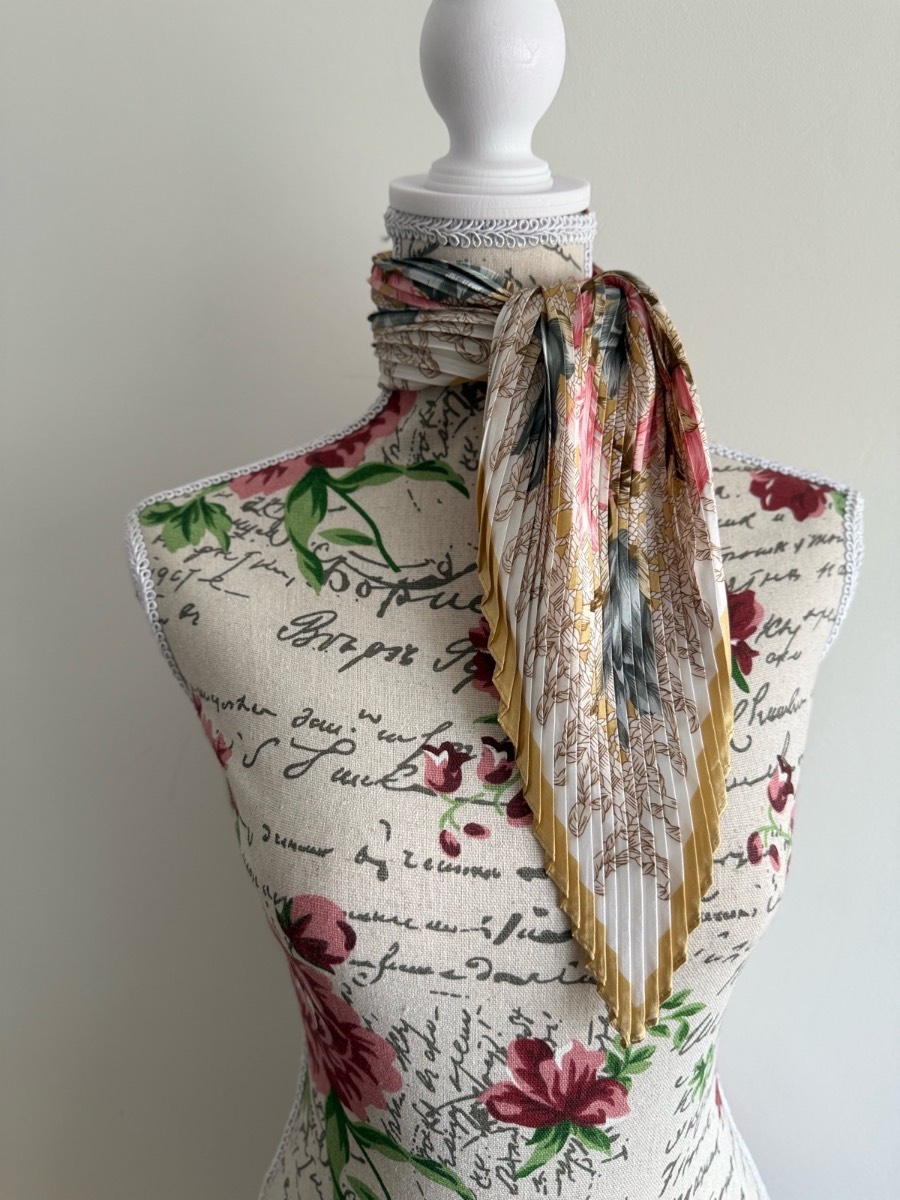 Vintage Pleated Floral Polyester Scarf