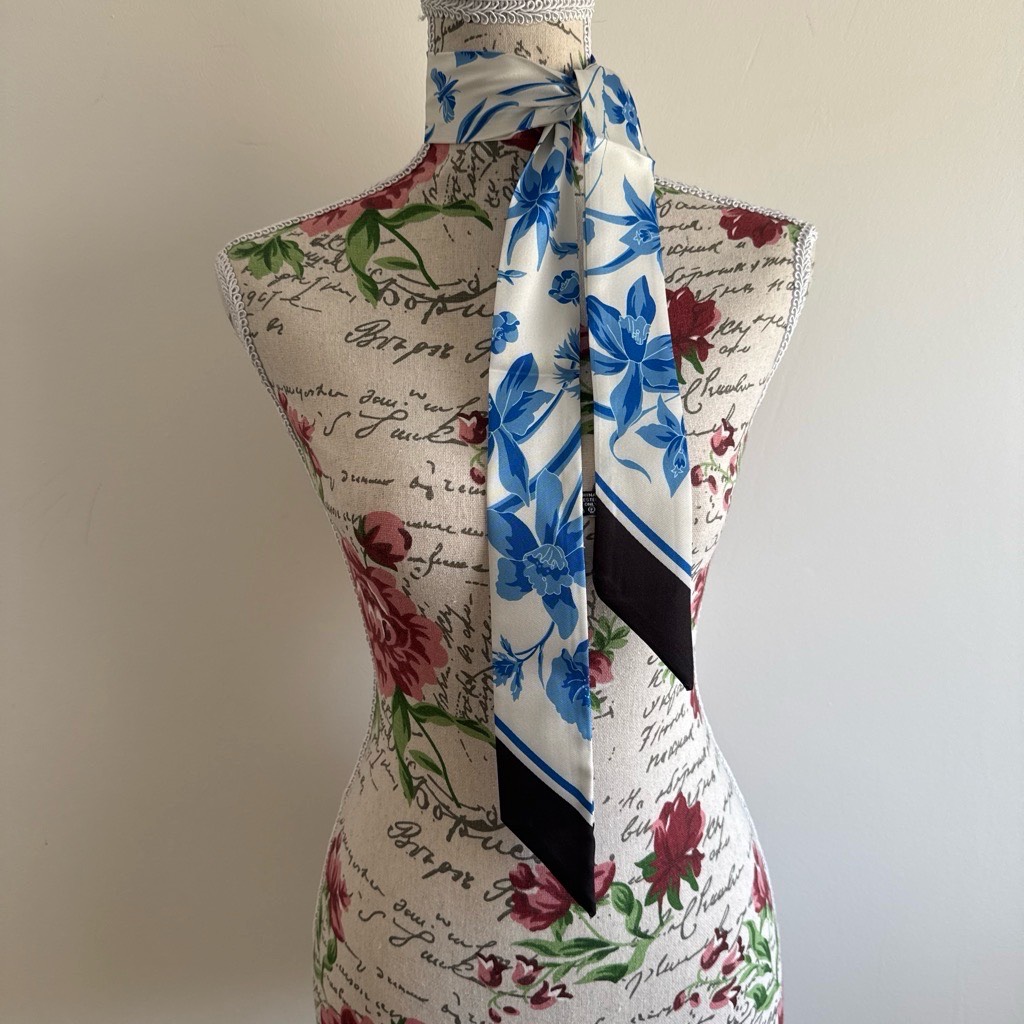 Blue Floral Twilly Scarf – Polyester