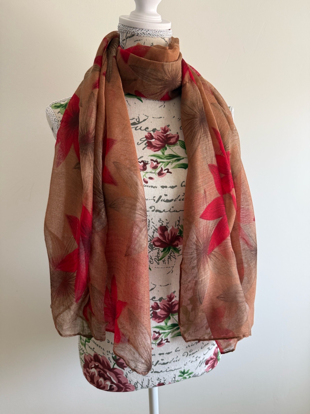 Elegant Leaf Pattern Scarf Shawl