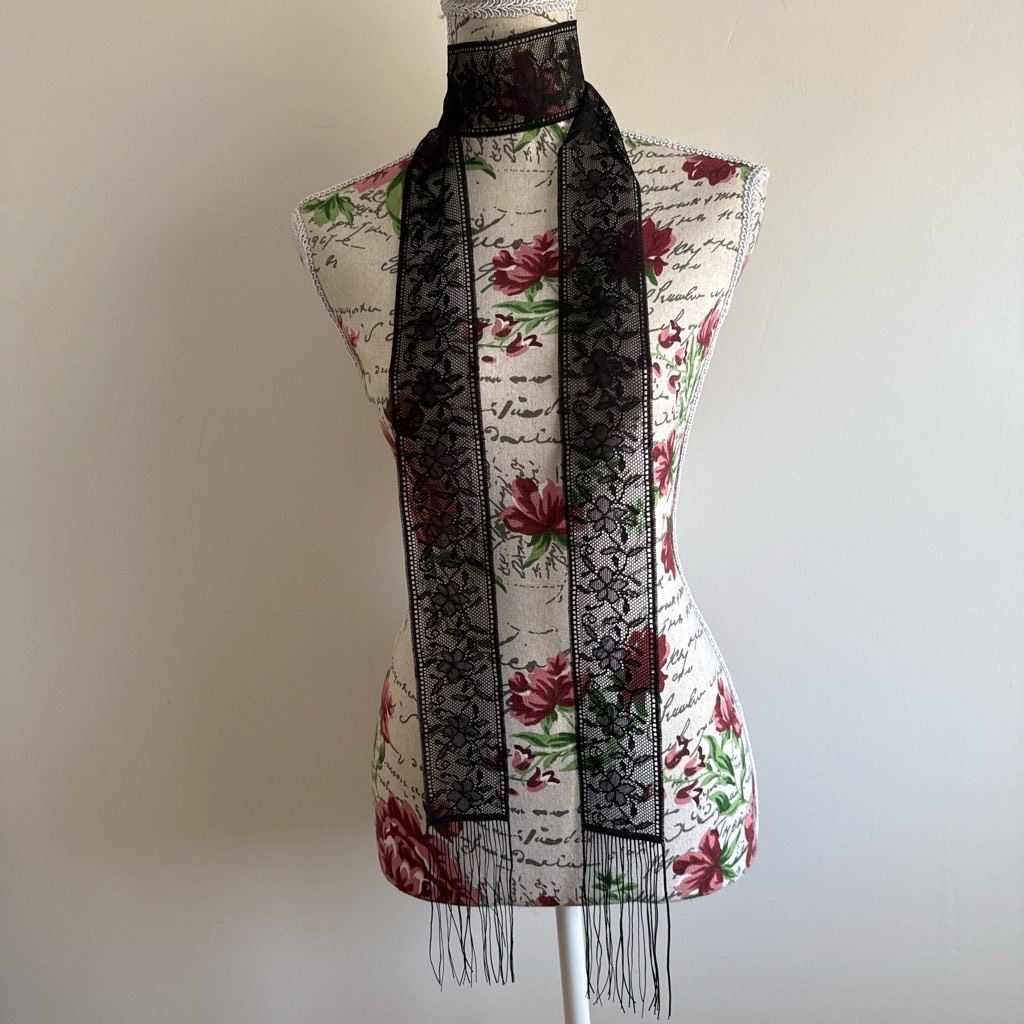 Vintage-Style Black Lace Scarf with Fringe