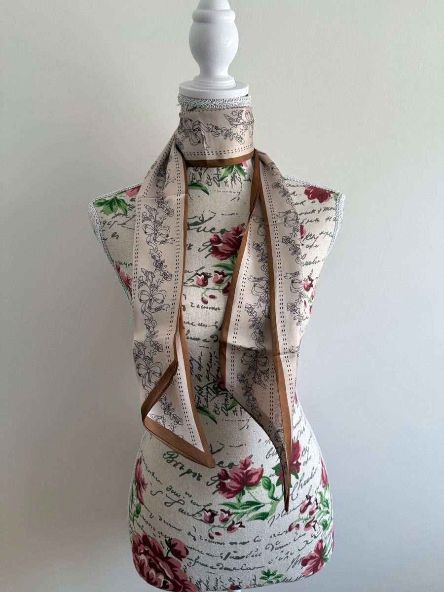 Elegant Polyester Scarf / Twilly