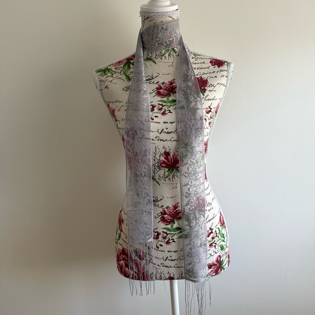 Vintage-Style Grey Lace Scarf with Fringe