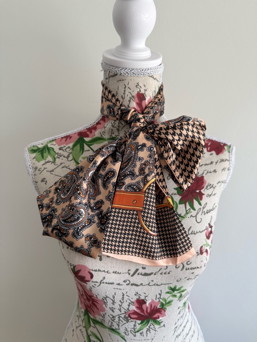 Elegant Reversible Pattern Skinny Scarf