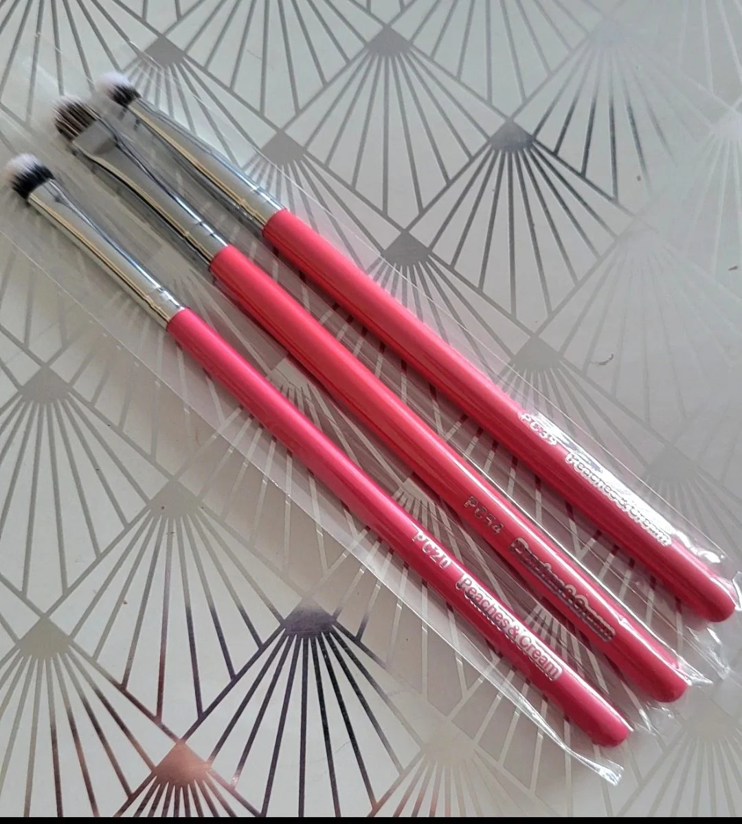 Bn peaches and cream makeup brushes