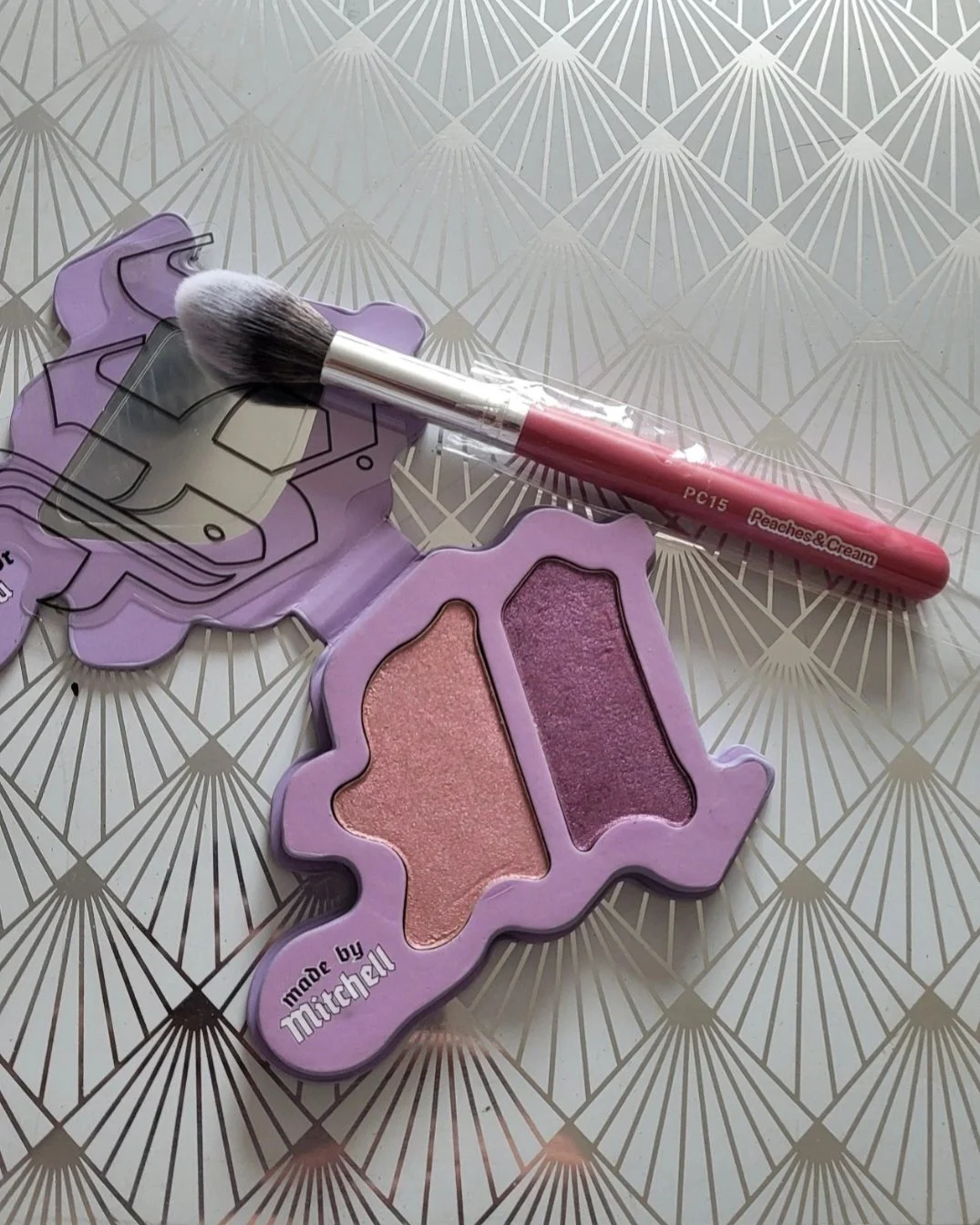 Bn Made by Mitchell blursh press'd lights highlighter duo in Gimme Sum Space and a Peaches and Cream