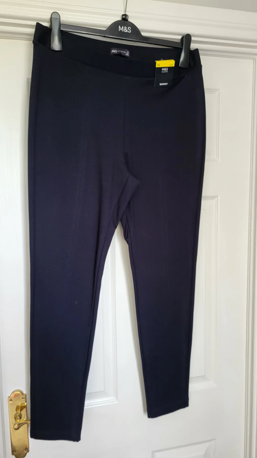Bnwt Marks and Spencer Navy skinny leggings size 16L