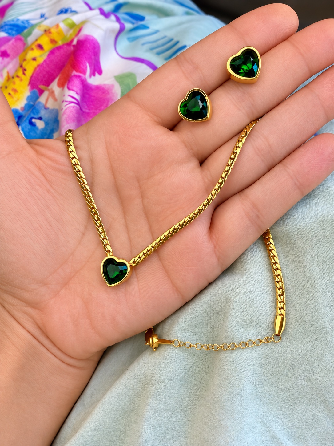 Green Heart Y2K Jewellery Set | Gold Necklace + Earrings |