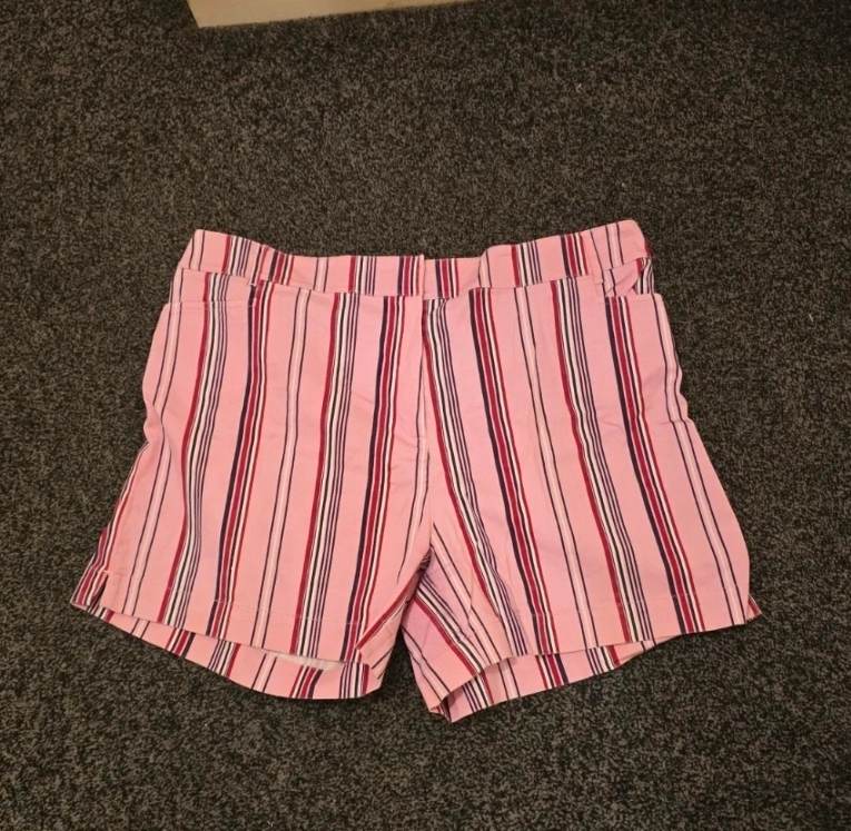 agenda shorts size 24