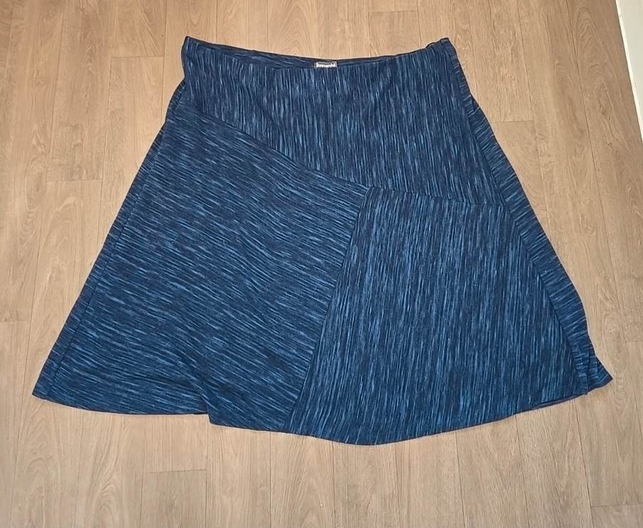 bon marche skirt size 22