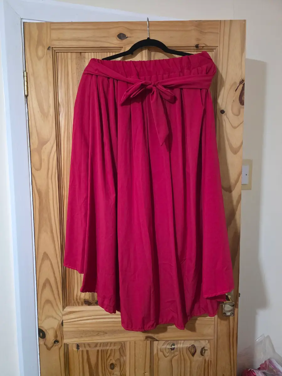 Skirt red