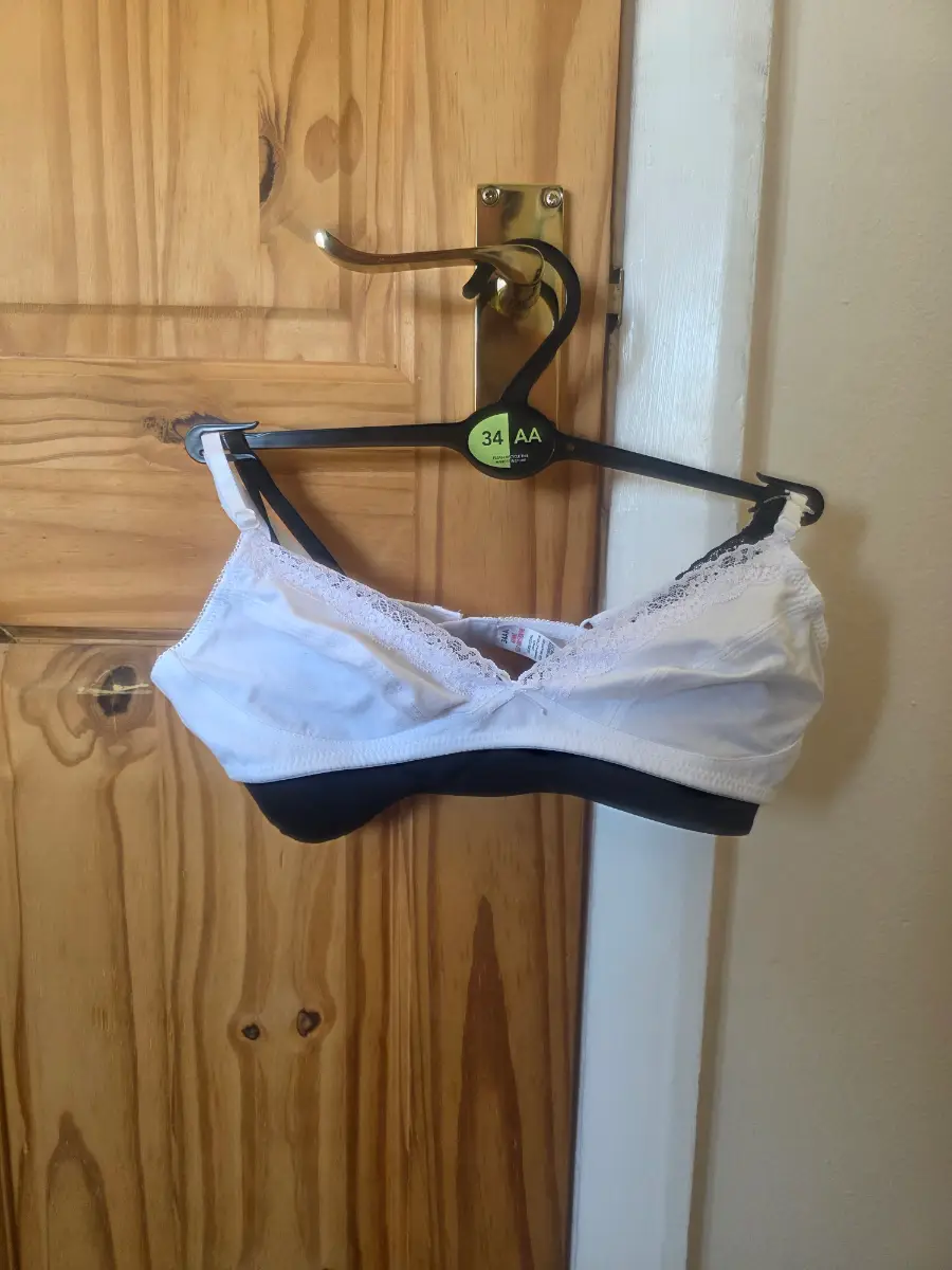 Asda - Teen bra twin pack black & white 34aa