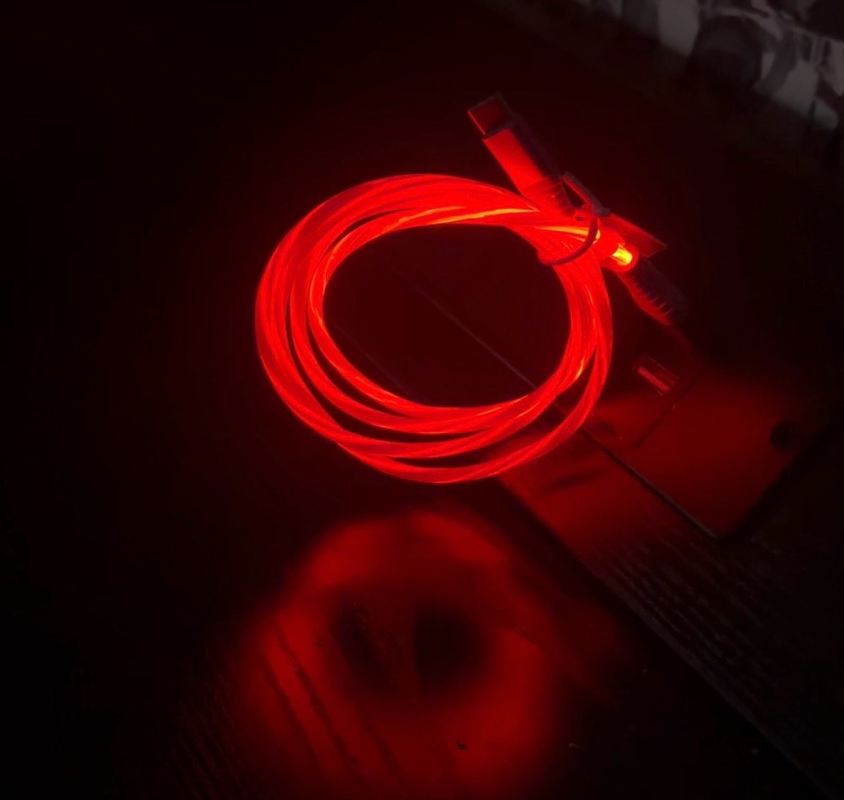 Colour chasing light up usb type c charger wire