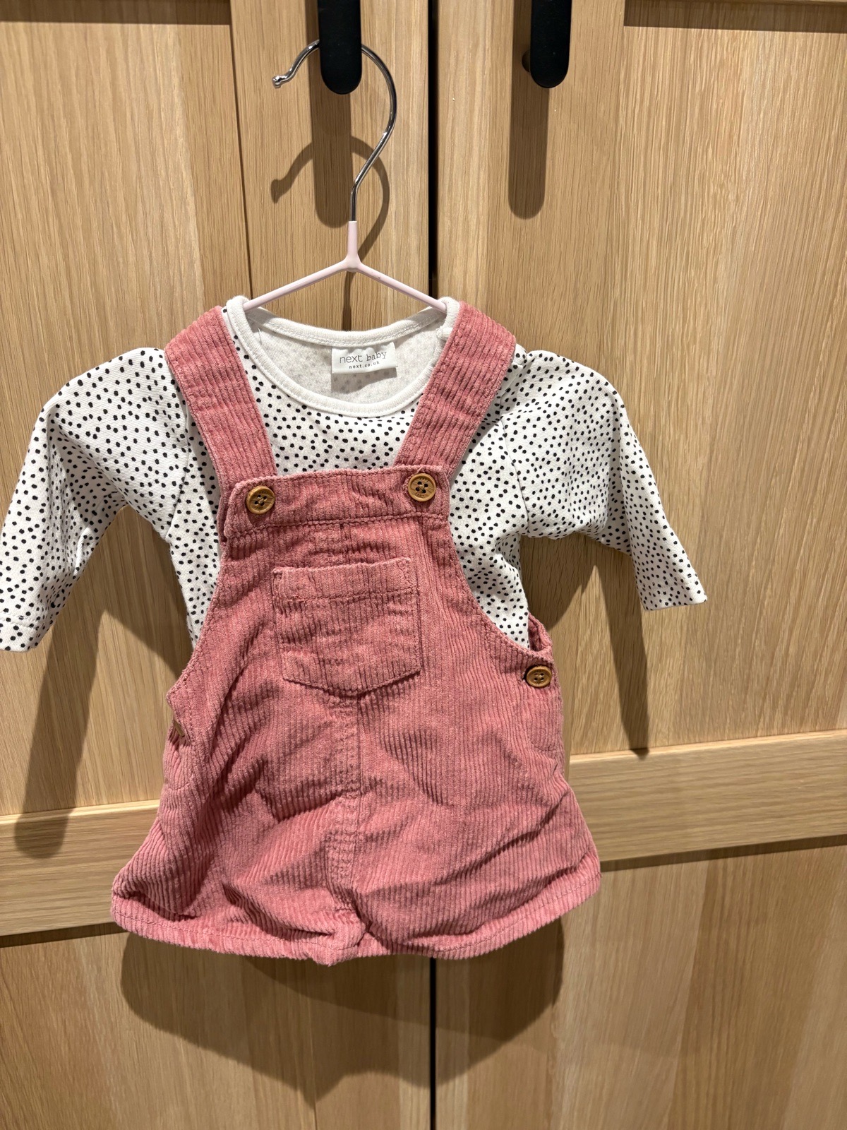 Pinafore outfit