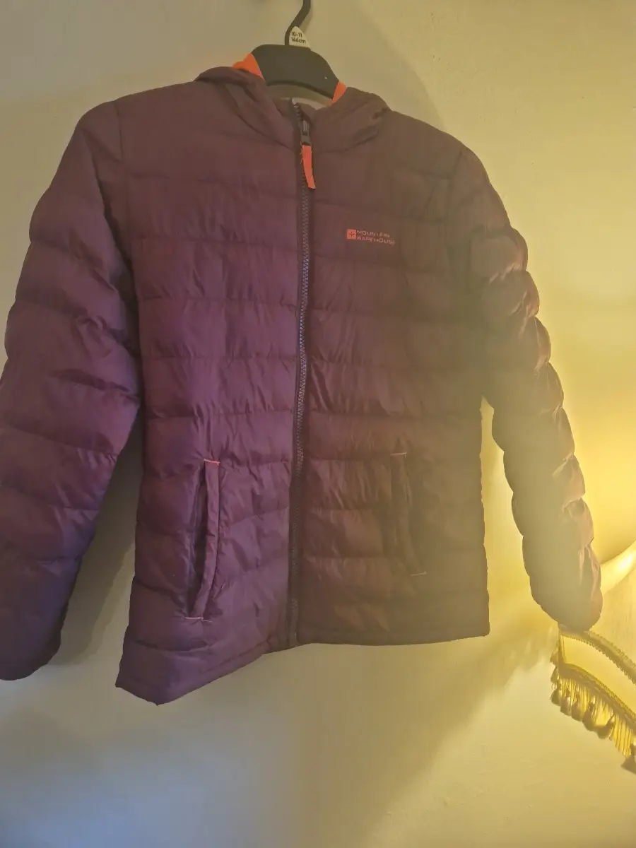 Mountain warehouse puffer jacket with hood age 9-10