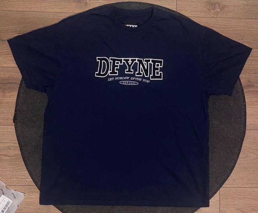 Brand New Woman’s Navy DFYNE Limited Edition Top