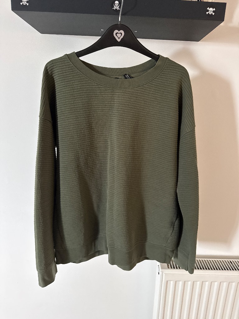 Ribbed jumper