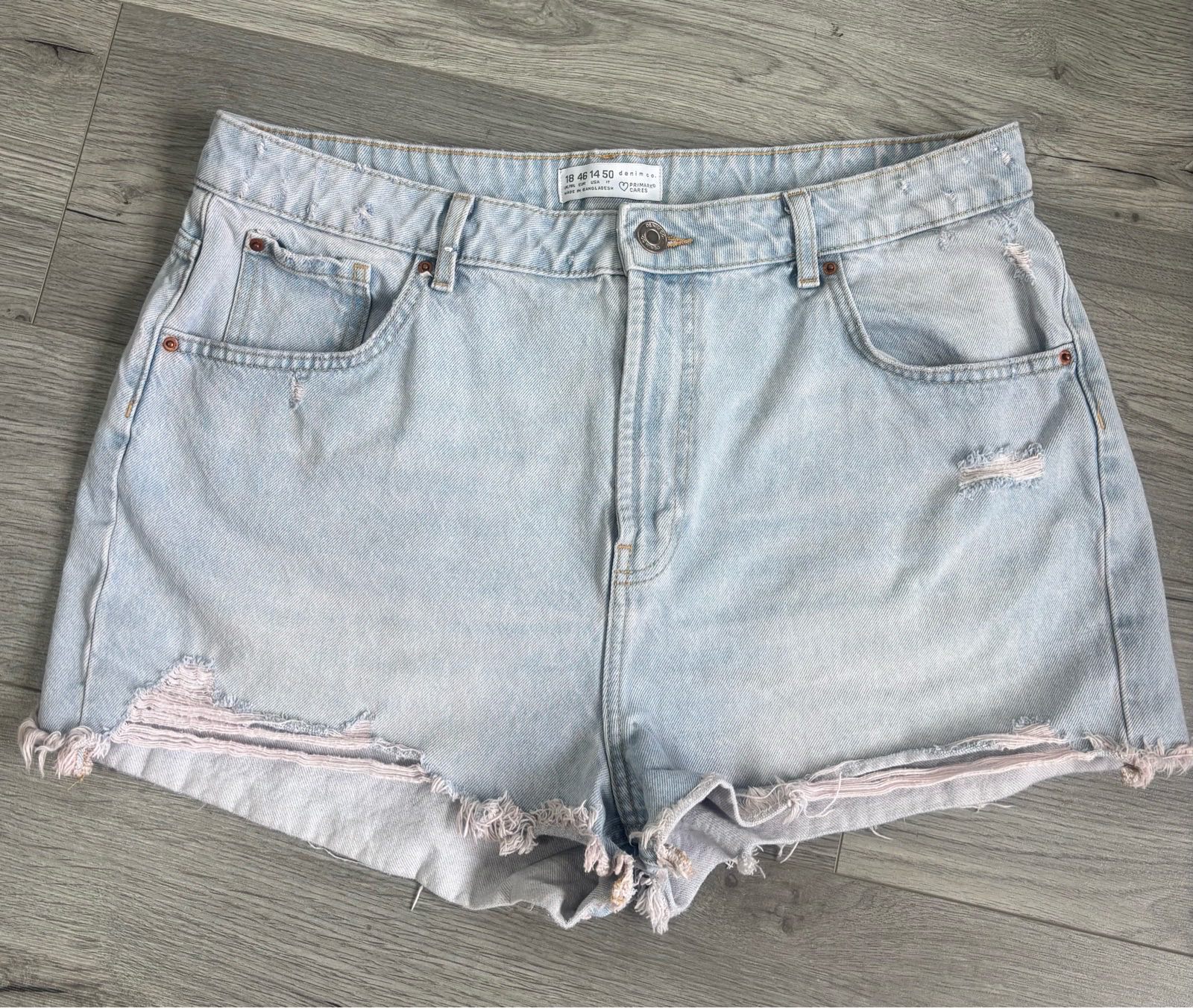 Primark Denim Co Light Wash Distressed Denim Shorts – UK 18