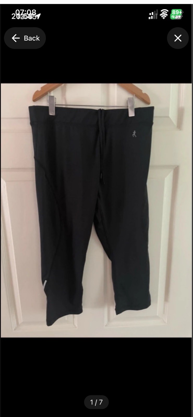 Women's atmosphere workout 3 1/4 black leggings in size 10
