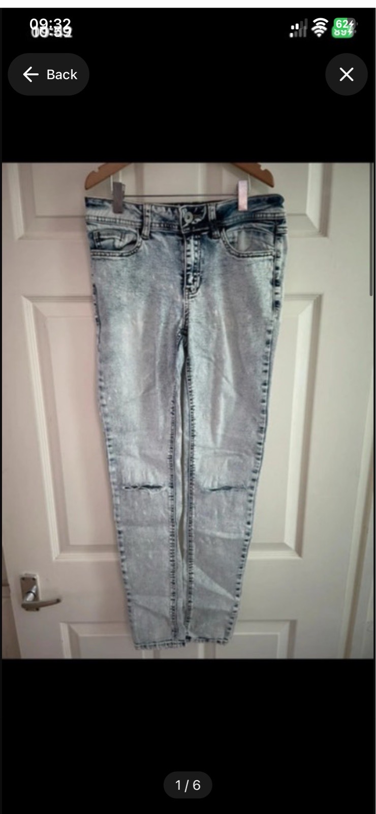 New look ripped skinny jeans in size 10