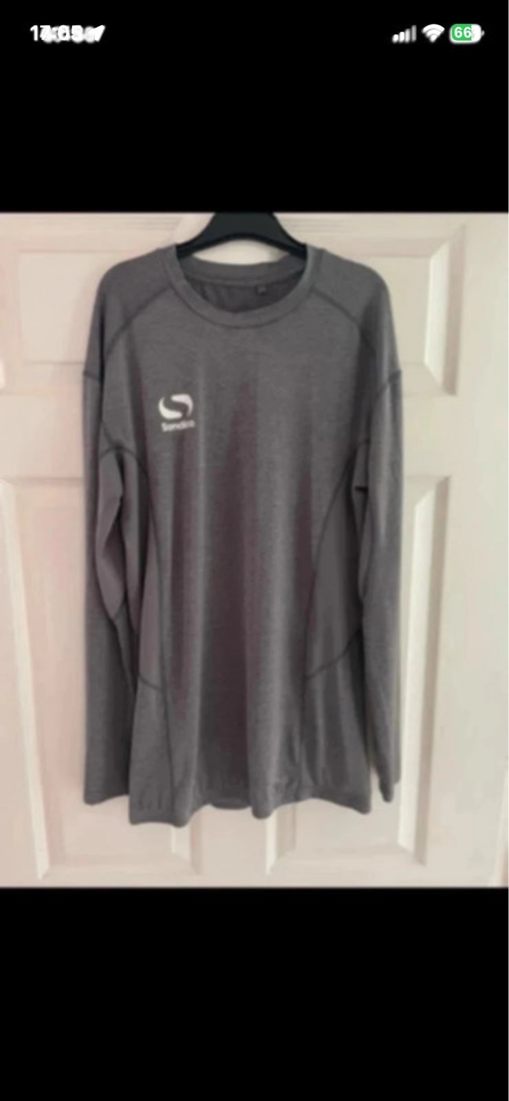 Sondico long sleeved base layer top breathable design with mesh inserts in size XL