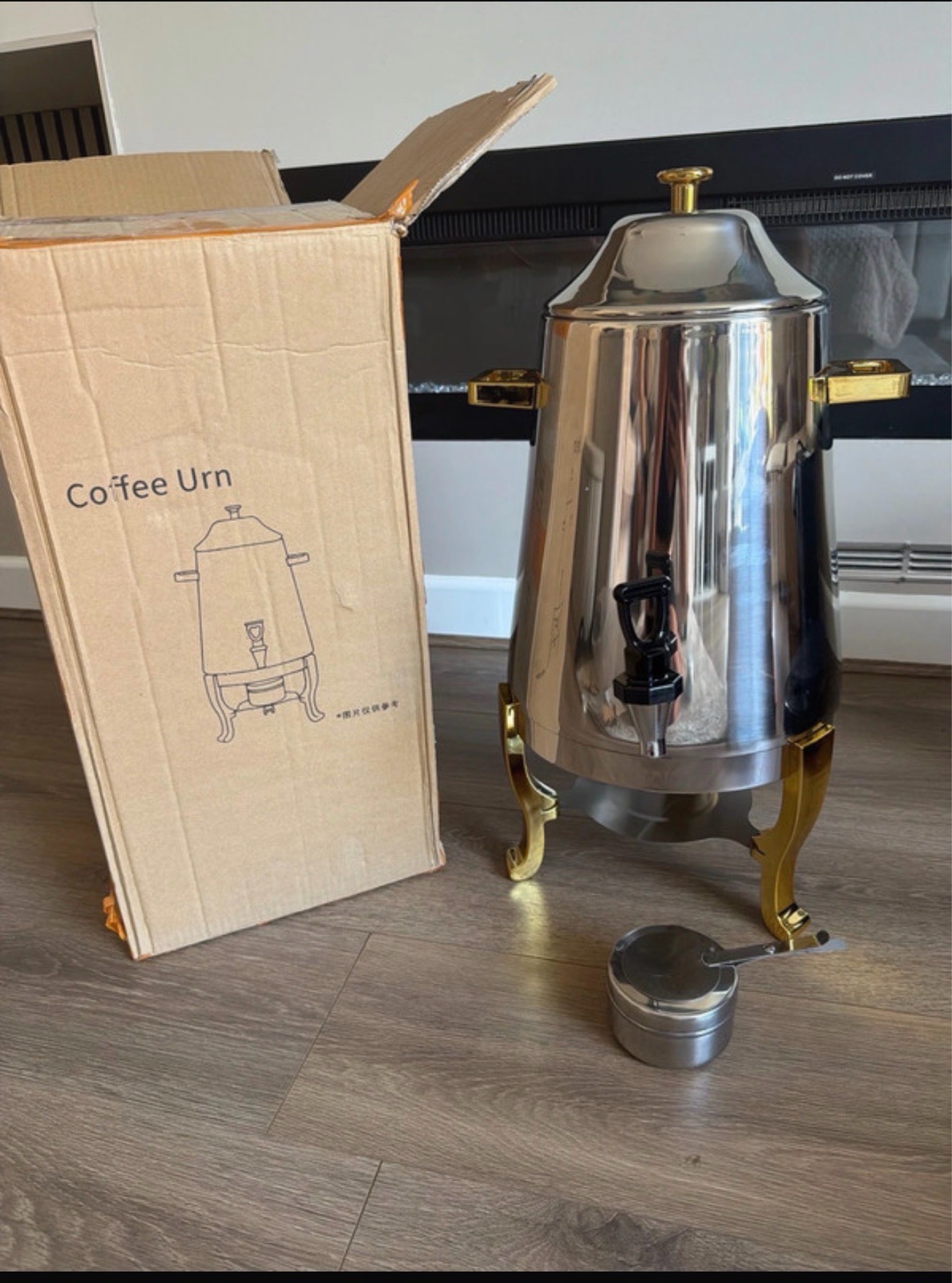 Coffee urn