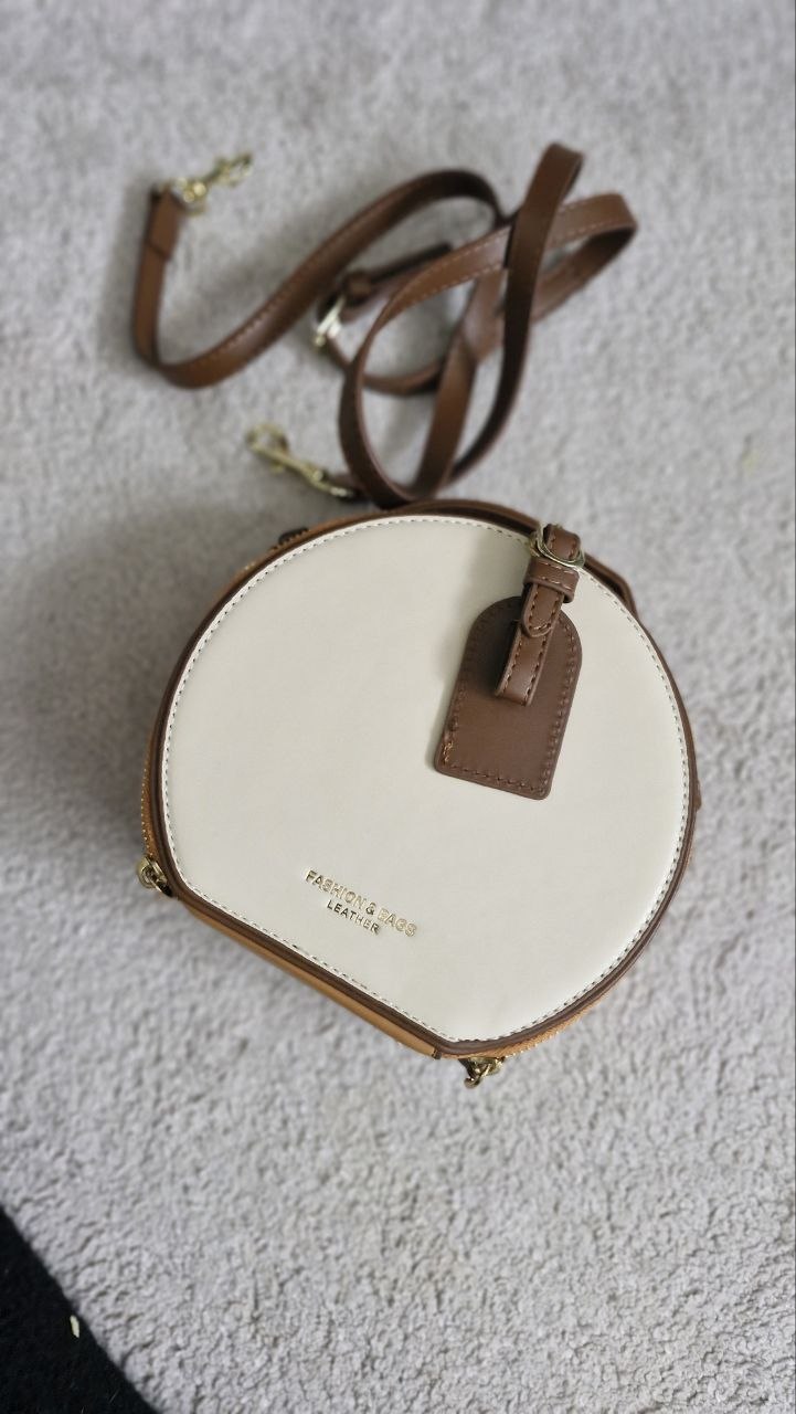 Shoulder cross body bag leather