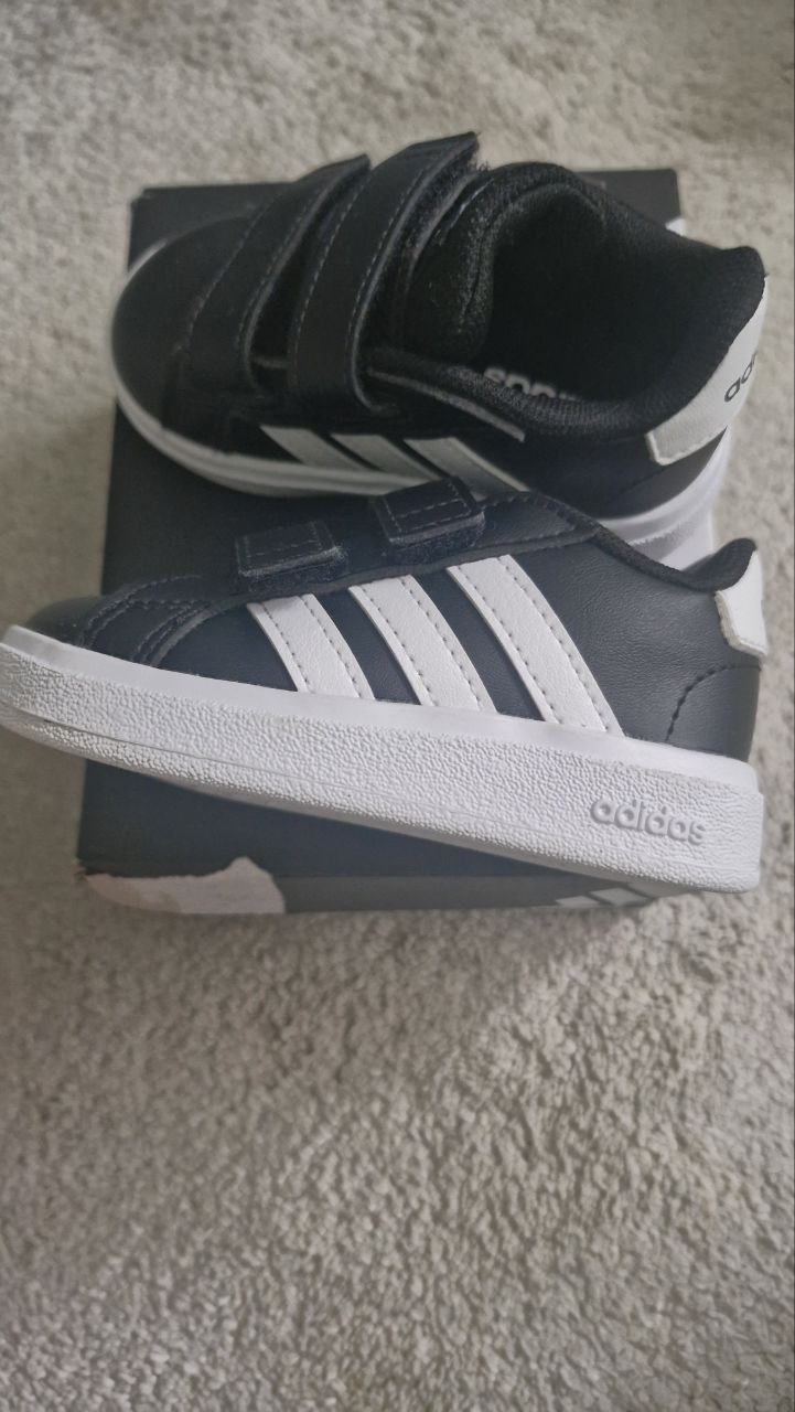 Addidas toddler baby shoes