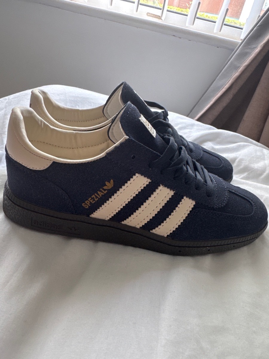 Adidas spezial