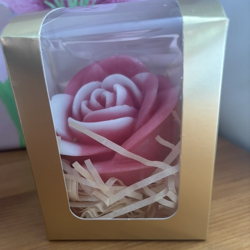 🌹 Rose Bloom Wax Melt - Beautiful Floral Scent gift .