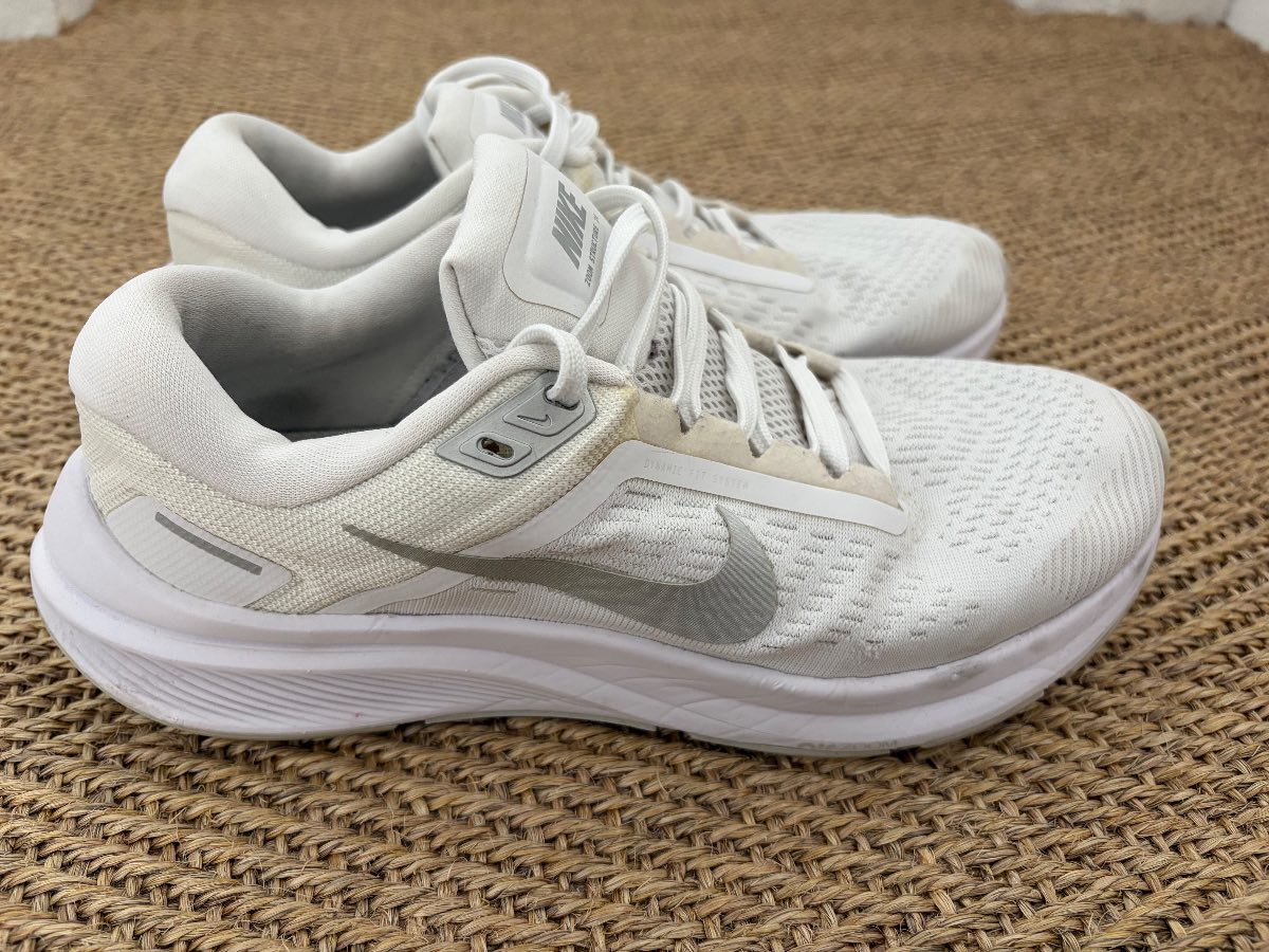 Nike White Ladies Trainers Size 4.5 UK / US 7 / EUR 38