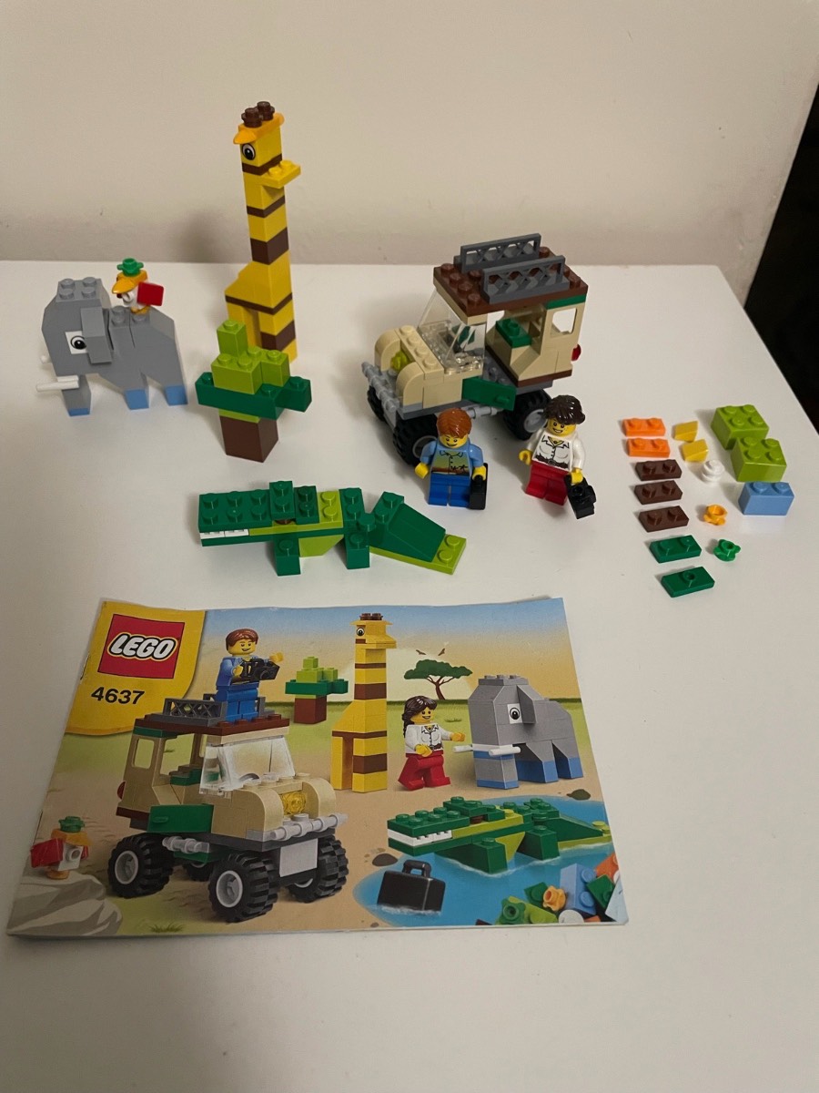 Lego: Safari Building Set (4637)