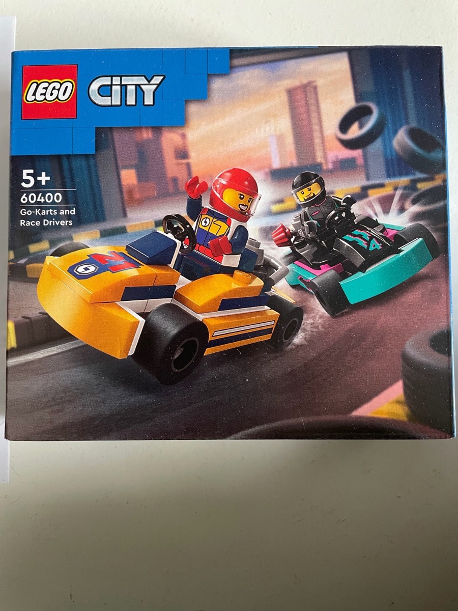 LEGO City: Go-Karts and Race Drivers (60400)