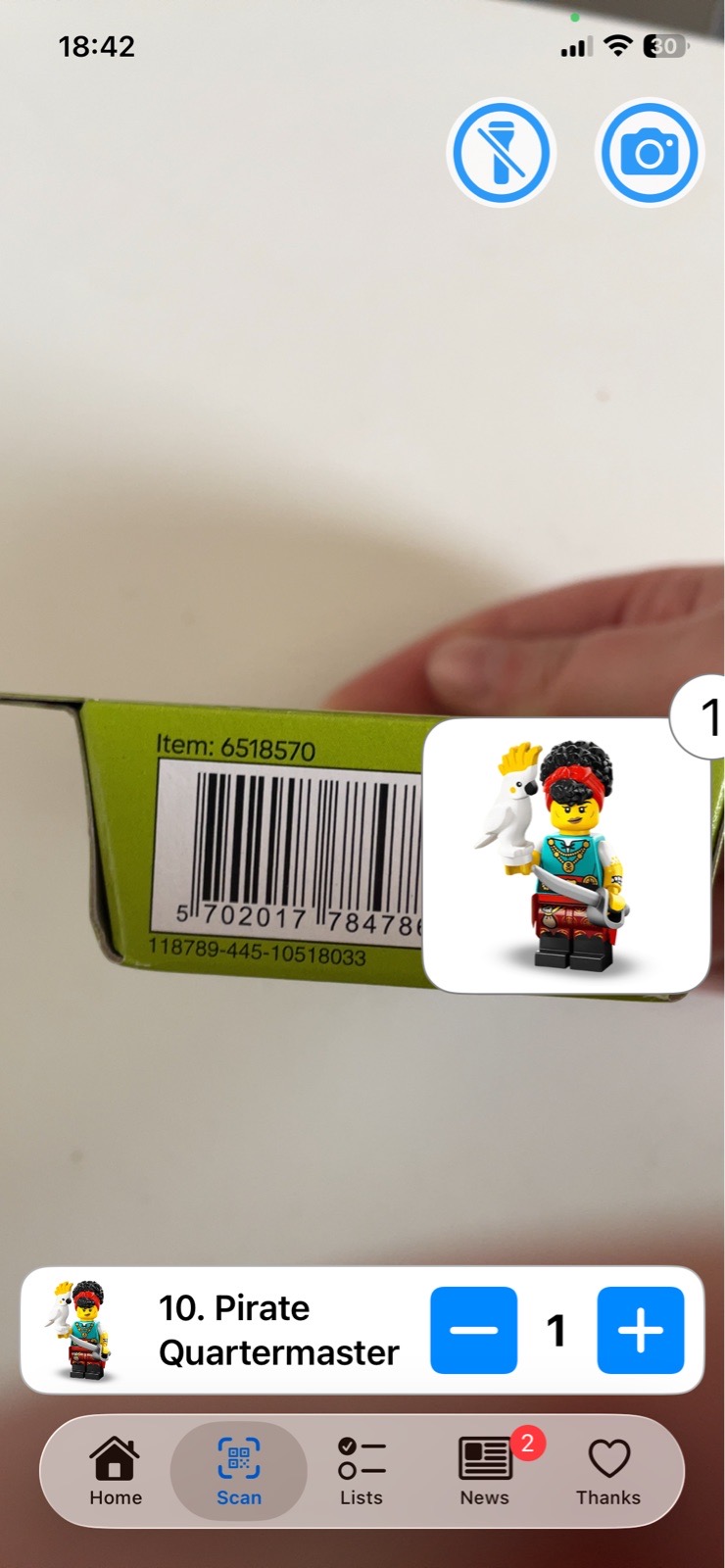 Lego Minifigures: Pirate Quartermaster (71048)