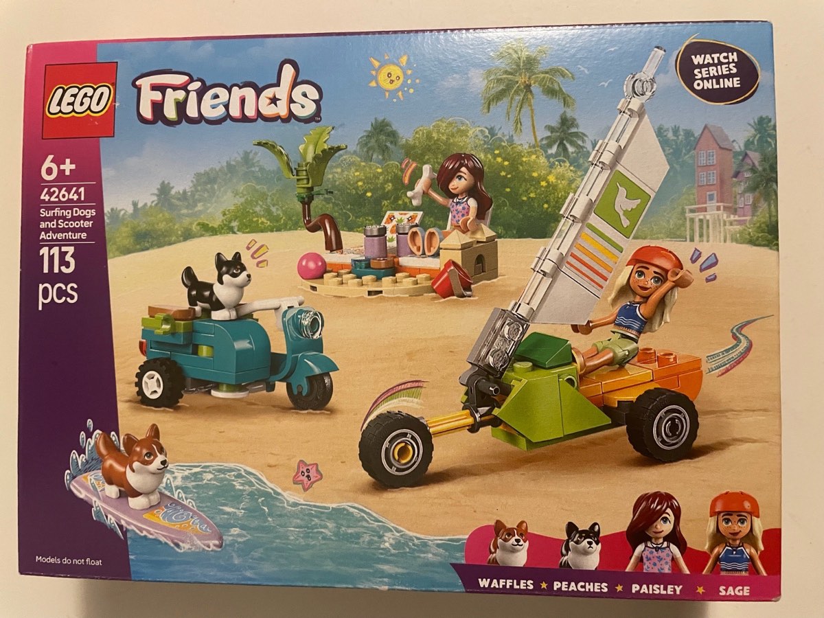 Lego Friends: Surfing Dogs and Scooter Adventure