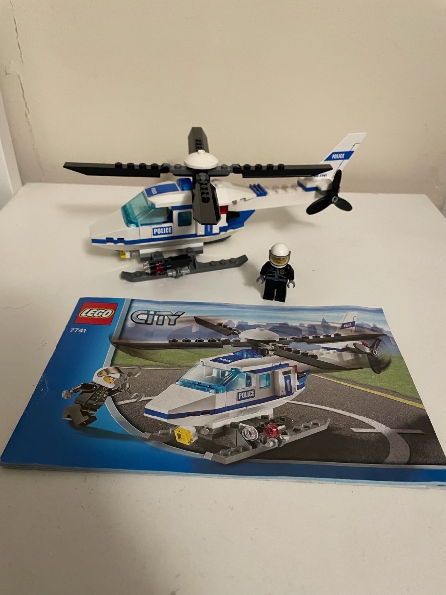 Lego City: Police Helicopter (7741)